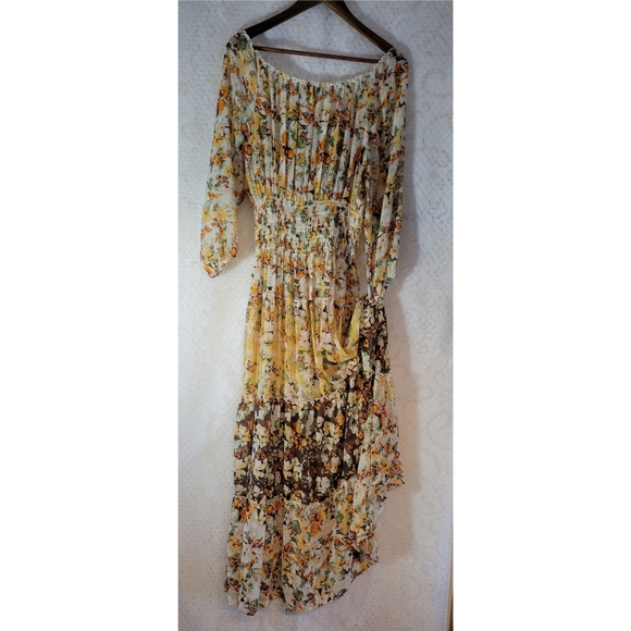 FIGUEROA & FLOWER Floral Dress in Yellow and Brown - Picture 11 of 11